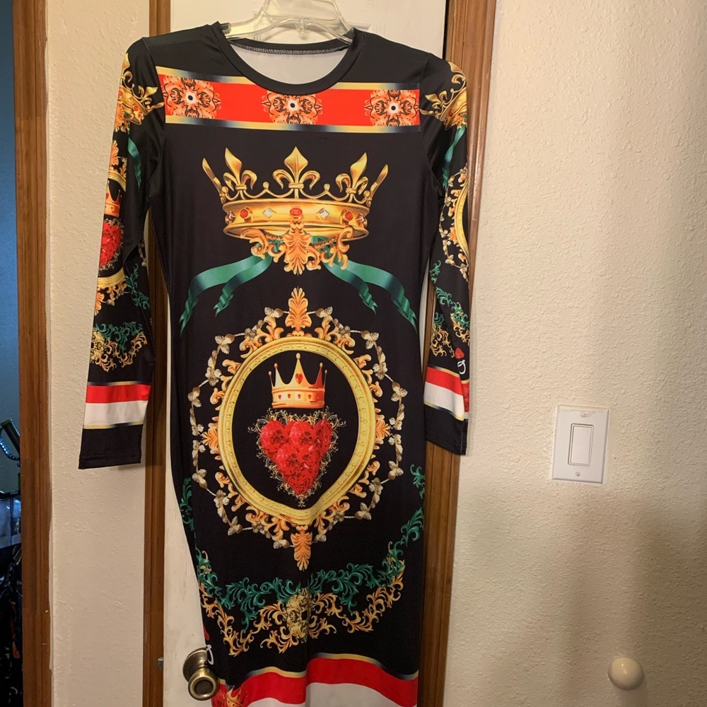 Black multi color long sleeve dress